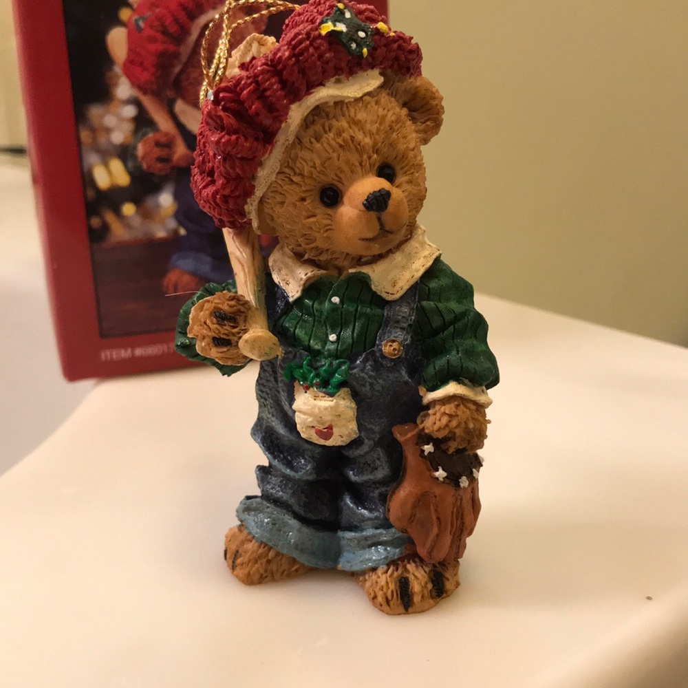 Teddy Bear sculpted figurine.